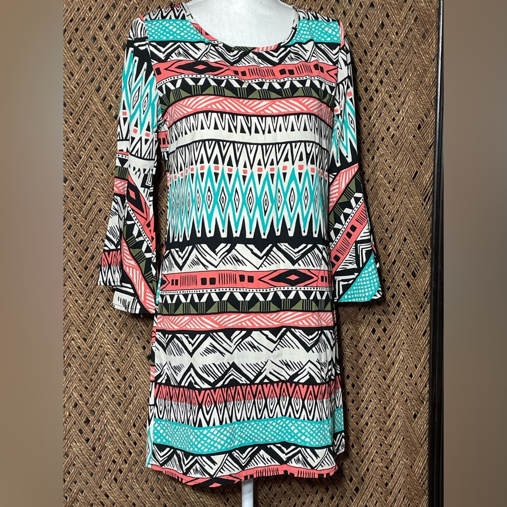 shift dress size Small multicolored slip on tunic top bell sleeve southwestern